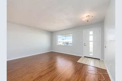 9157 140th Way, Seminole, FL 33776 - Photo 3