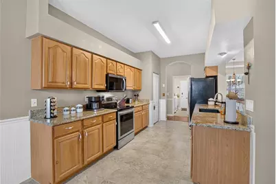 2803 Brooke Pines Court, Plant City, FL 33566 - Photo 15