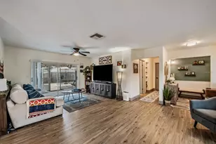 958 Cobblestone Dr, Spring Hill, FL 34606 - Photo 7