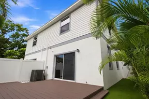 2704 W Gray St, Tampa, FL 33609 - Photo 15
