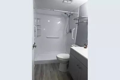 1125 83rd Avenue #B, Saint Petersburg, FL 33702 - Photo 11