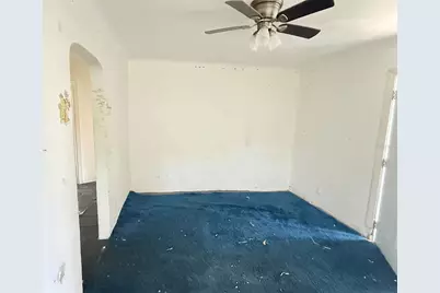 4935 5th Avenue S, Saint Petersburg, FL 33707 - Photo 3