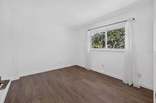 1300 Pleasant Way S, Saint Petersburg, FL 33705 - Photo 29