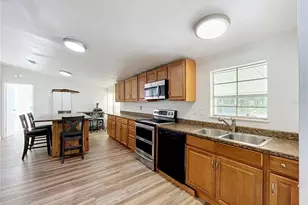 12717 Farmettes Rd, Lakeland, FL 33809 - Photo 9