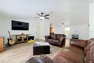 12717 Farmettes Rd, Lakeland, FL 33809 - Photo 5