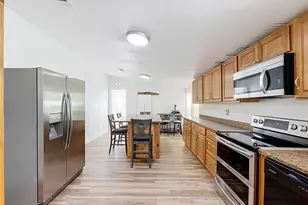 12717 Farmettes Rd, Lakeland, FL 33809 - Photo 9