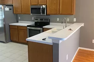10471 Lucaya Dr, Tampa, FL 33647 - Photo 5