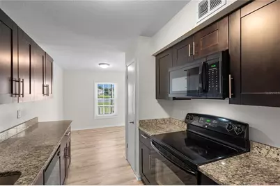 111 Seahorse Drive SE #A, Saint Petersburg, FL 33705 - Photo 11