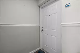 111 Sea Horse Dr SE, Saint Petersburg, FL 33705 - Photo 3
