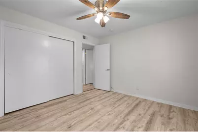 111 Seahorse Drive SE #A, Saint Petersburg, FL 33705 - Photo 23