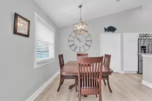 6501 Mockingbird Way S, Gulfport, FL 33707 - Photo 17