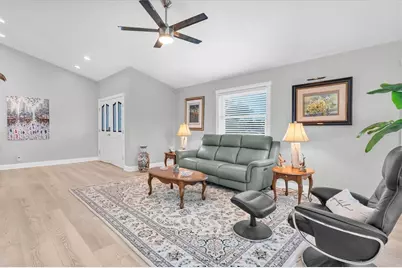 6501 Mockingbird Way S, Gulfport, FL 33707 - Photo 5