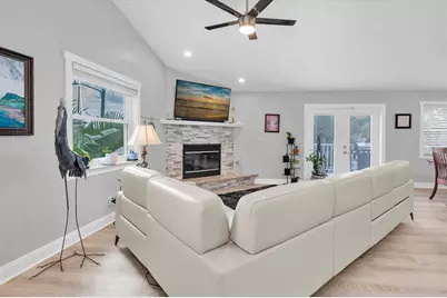 6501 Mockingbird Way S, Gulfport, FL 33707 - Photo 11