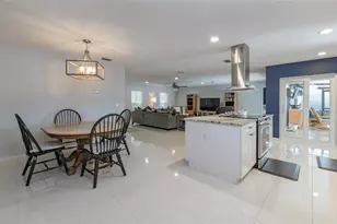 1305 Windjammer Pl, Valrico, FL 33594 - Photo 19