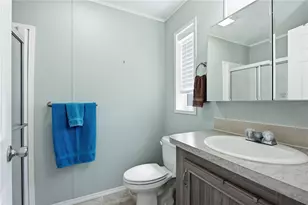 980 7th St NW, Largo, FL 33770 - Photo 25