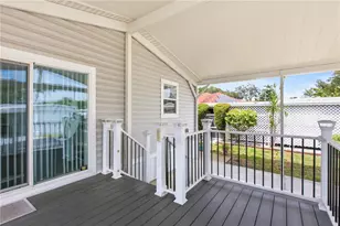 980 7th St NW, Largo, FL 33770 - Photo 7