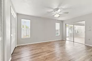 527 Wayfarer Dr, Tarpon Springs, FL 34689 - Photo 17