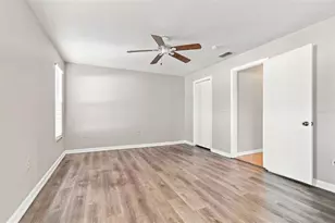 527 Wayfarer Dr, Tarpon Springs, FL 34689 - Photo 23