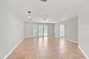 527 Wayfarer Dr, Tarpon Springs, FL 34689 - Photo 11