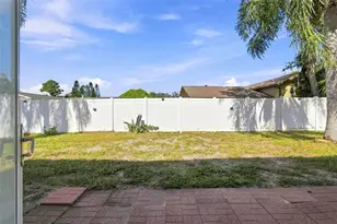 527 Wayfarer Dr, Tarpon Springs, FL 34689 - Photo 31