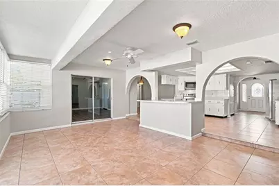 527 Wayfarer Drive, Tarpon Springs, FL 34689 - Photo 11
