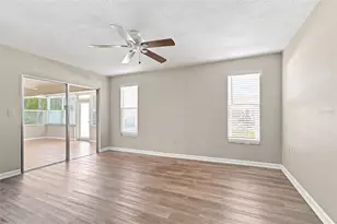 527 Wayfarer Dr, Tarpon Springs, FL 34689 - Photo 25