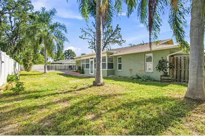 527 Wayfarer Drive, Tarpon Springs, FL 34689 - Photo 35