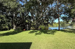 8927 Lakewood Dr, Seminole, FL 33772 - Photo 7