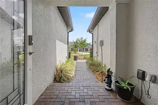 10228 Echo Dock Loop, San Antonio, FL 33576 - Photo 7