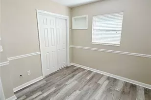8068 23rd Ave N, Saint Petersburg, FL 33710 - Photo 9