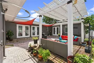 70 Gardenia St, Clearwater Beach, FL 33767 - Photo 25