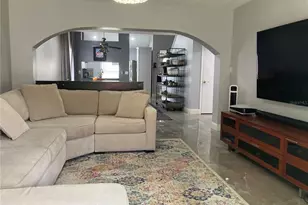 3440 Laurel Dale Dr, Tampa, FL 33618 - Photo 7