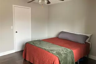 3440 Laurel Dale Dr, Tampa, FL 33618 - Photo 13