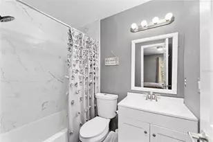 2304 Fletchers Point Cir, Tampa, FL 33613 - Photo 31
