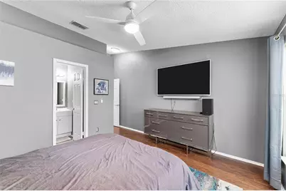 2304 Fletchers Point Circle, Tampa, FL 33613 - Photo 27