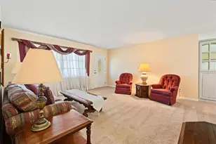 981 Stephen Foster Dr, Largo, FL 33771 - Photo 5