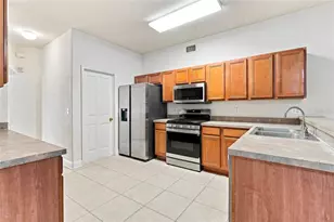 30501 Iverson Dr, Wesley Chapel, FL 33543 - Photo 5