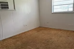38745 Cambridge Dr, Zephyrhills, FL 33540 - Photo 21