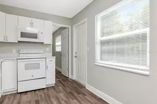 1209 62nd Ave E, Bradenton, FL 34203 - Photo 3