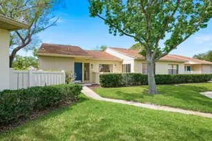 20 Evelyn Ct, Oldsmar, FL 34677 - Photo 1