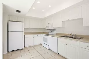20 Evelyn Ct, Oldsmar, FL 34677 - Photo 25