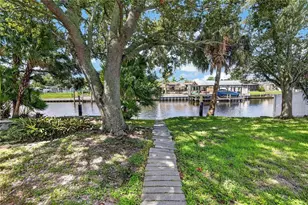 10718 Drummond Rd, Tampa, FL 33615 - Photo 1