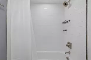 10718 Drummond Rd, Tampa, FL 33615 - Photo 33