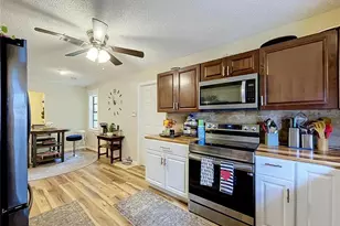 6250 Cedarbrook Dr N, Pinellas Park, FL 33782 - Photo 17