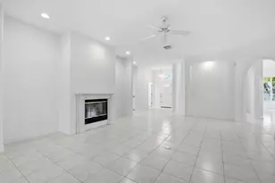 14902 Devonshire Woods Pl, Tampa, FL 33624 - Photo 3