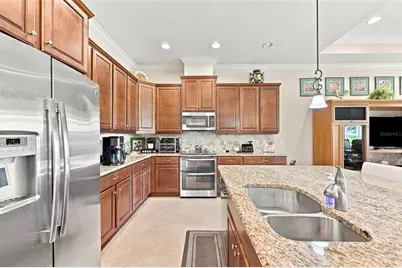 2109 Sifield Greens Way #70, Sun City Center, FL 33573 - Photo 11
