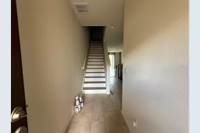4951 White Sanderling Court, Tampa, FL 33619 - Photo 7