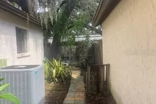 4512 Sweetwater Lake Dr, Tampa, FL 33613 - Photo 21