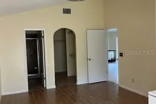 4512 Sweetwater Lake Dr, Tampa, FL 33613 - Photo 17