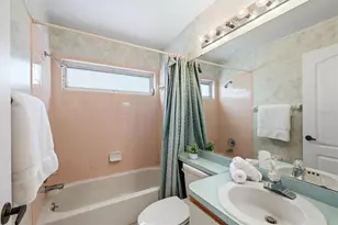 4450 Del Sol Blvd, Sarasota, FL 34243 - Photo 27